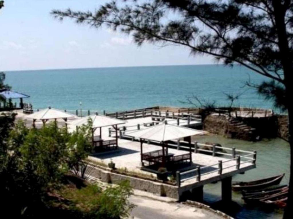 Tanjung Pesona Beach Resort & Spa Sungailiat Exterior photo